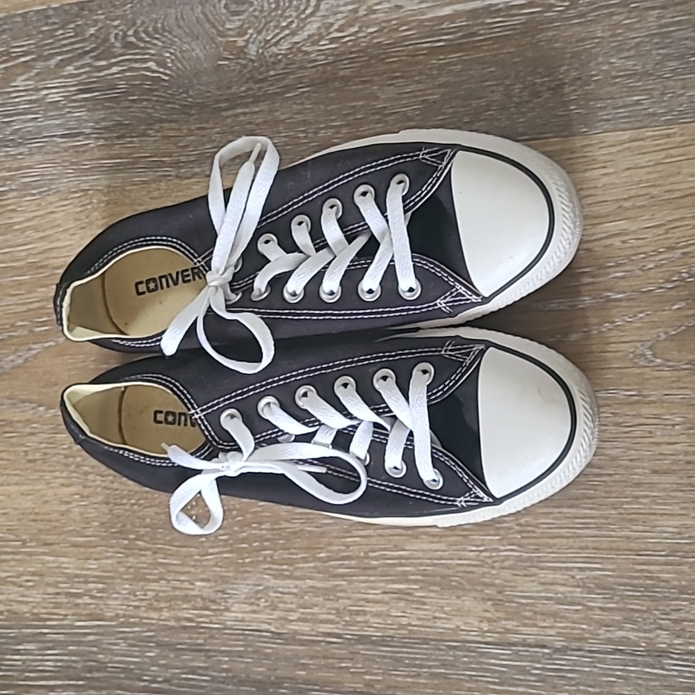 Converse Low Tops